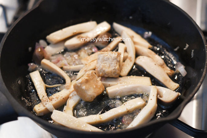 Stir-Fry Fermented Bean Curds, King Oyster Mushrooms & Shallots